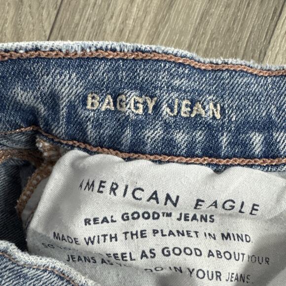 American Eagle Baggy Jeans Straight Leg High Rise Ripped Medium Wash sz 4 - Picture 5 of 8